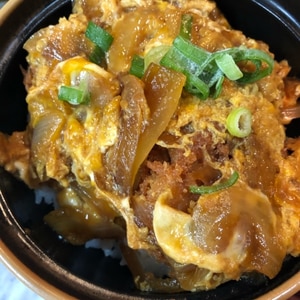 玉ねぎなくても大丈夫！市販のカツともやしのカツ丼